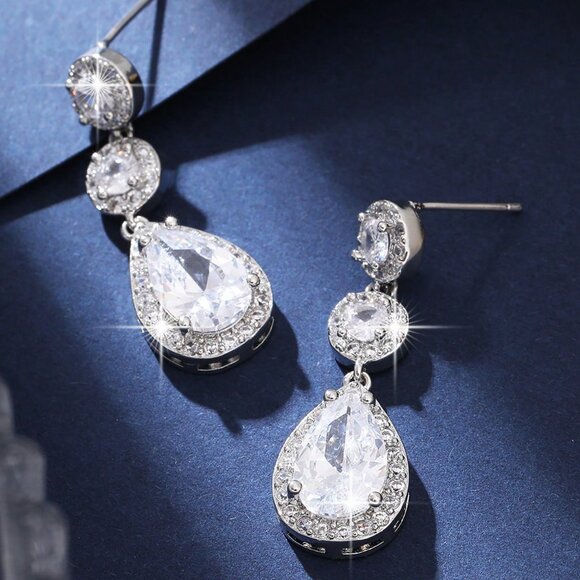 Silver Elegant Women's Water Drop Dangle Earrings - Picture 6 of 7